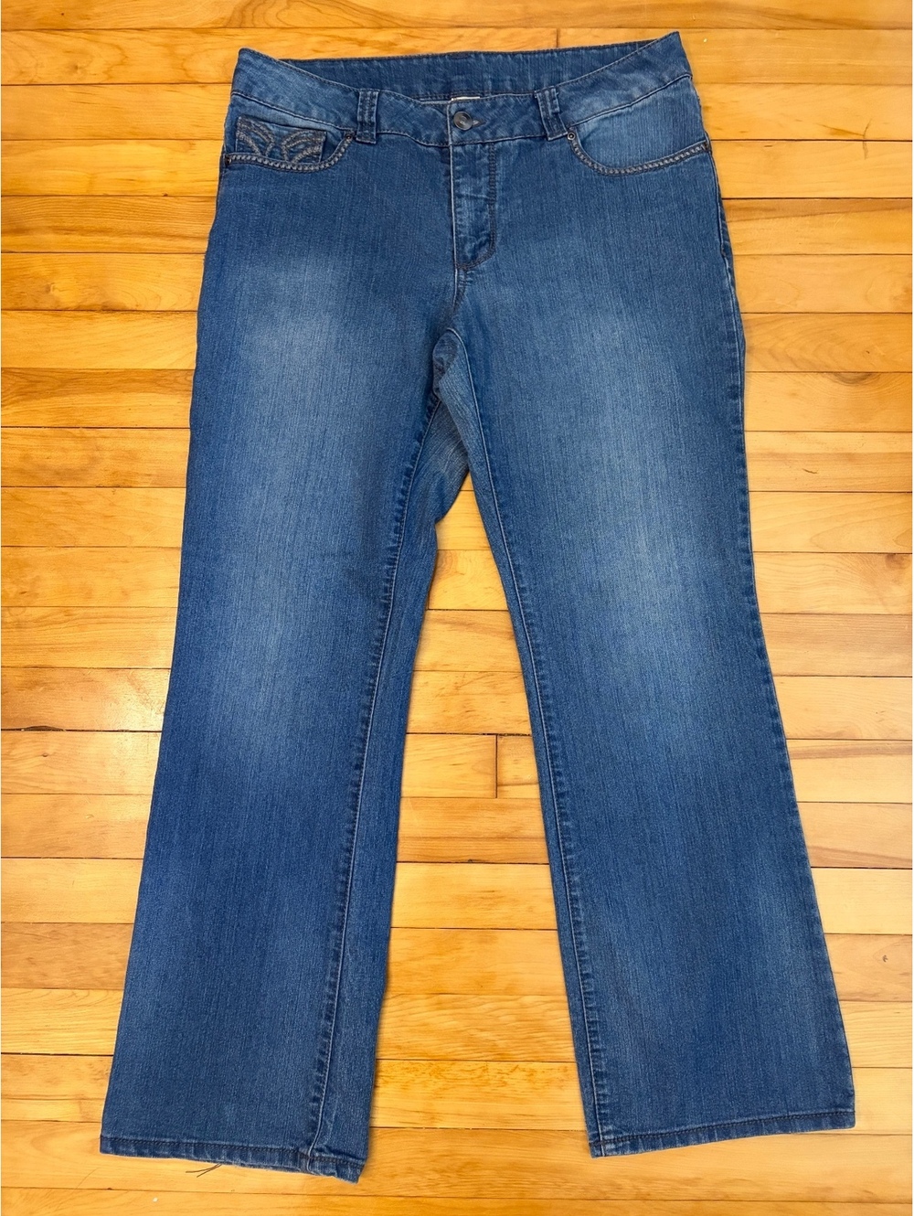 Faded Glory Women's Size 14 Blue Denim Jeans with Embroidered Pockets